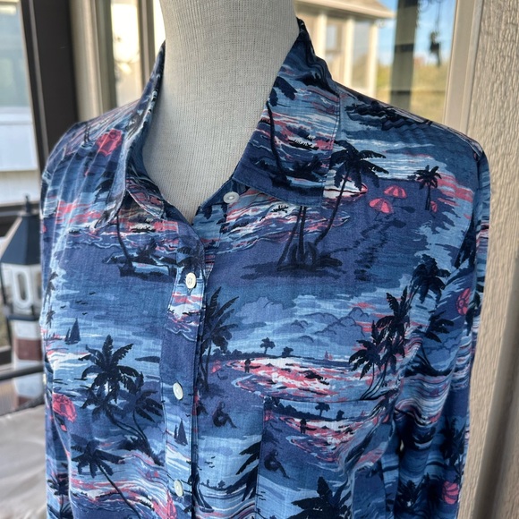 J. Crew Tops - J CREW ⚓️ Women’s Blue Tropical 🌴 Print Pop Over Top - Size 10
